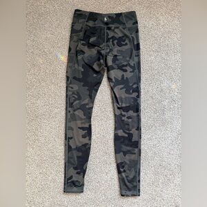 Athletic Polo Ralph Lauren Black & Grey Camouflage yoga pants (pony on back)